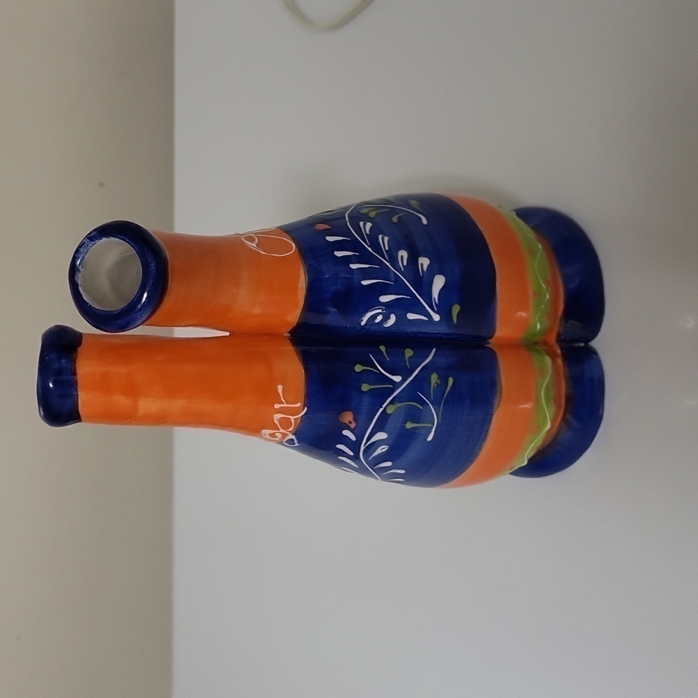 Ceramic hand painted  Vase made in spain  Unique Shape 8.5”x4.5”